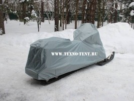Стандартный чехол на снегоход BRP Lynx 69 Range для защиты от наледи и снега из ткани Оксфорд 210den, светло-серого цвета.
