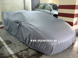 Тент Стандарт для Lamborghini Gallardo светло-серый цвет. Используется для укрытия автомобиля в паркинге и на улице.