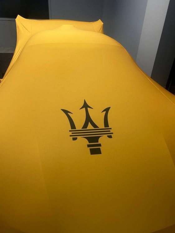 Эластичный тент-чехол для автомобиля Maserati GranTurismo Sport 